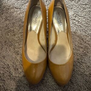 Michael Kors Brown Heels